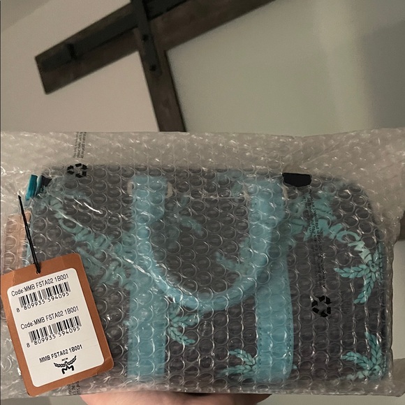 MCM Ella Boston Bag In Palm Canvas NWT - Picture 6 of 6